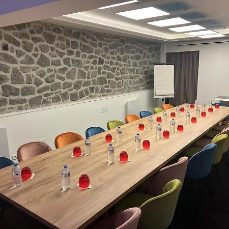 Hotel The Originals Boutique Le Panorama Dore 3*
