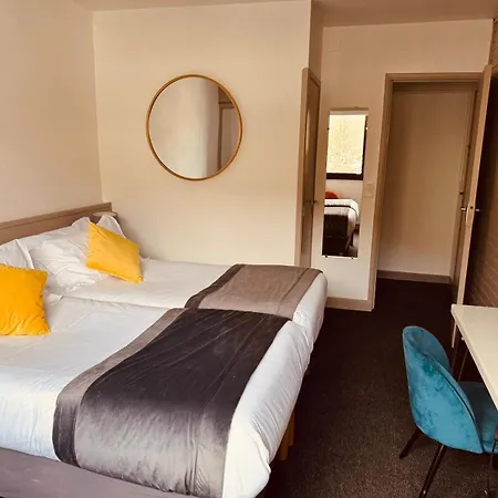 Отель The Originals Boutique Le Panorama Dore 3*