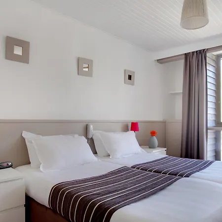 Hotel The Originals Boutique Le Panorama Dore 3*