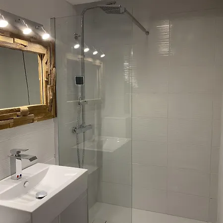 Hotell The Originals Boutique Le Panorama Dore Le Mont-Dore