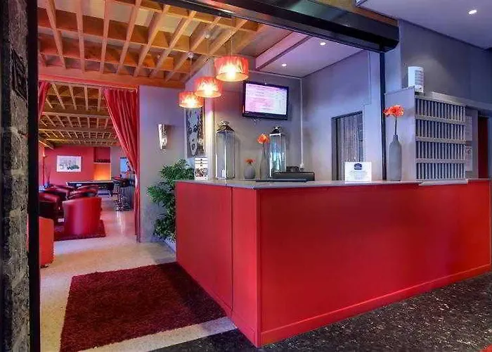 Отель The Originals Boutique Le Panorama Dore