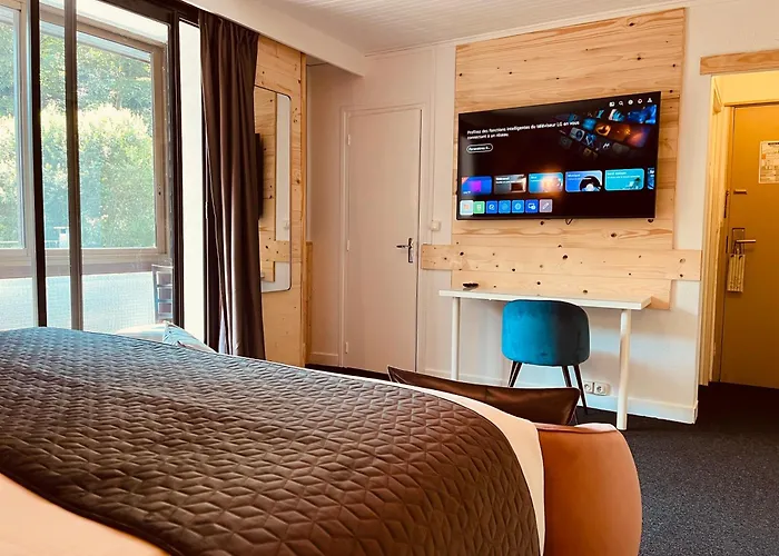 The Originals Boutique Le Panorama Dore Otel