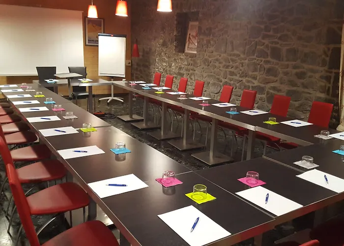 Отель The Originals Boutique Le Panorama Dore